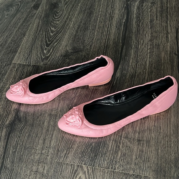 Versace Medusa head pink leather flats - Picture 9 of 14